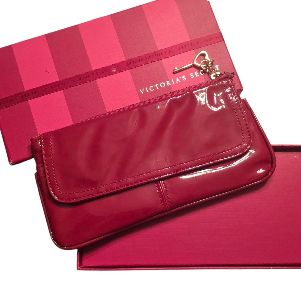 Victoria's Secret Women's Red Patent Vegan Leather 8"x4" Wallet Gold Hardware